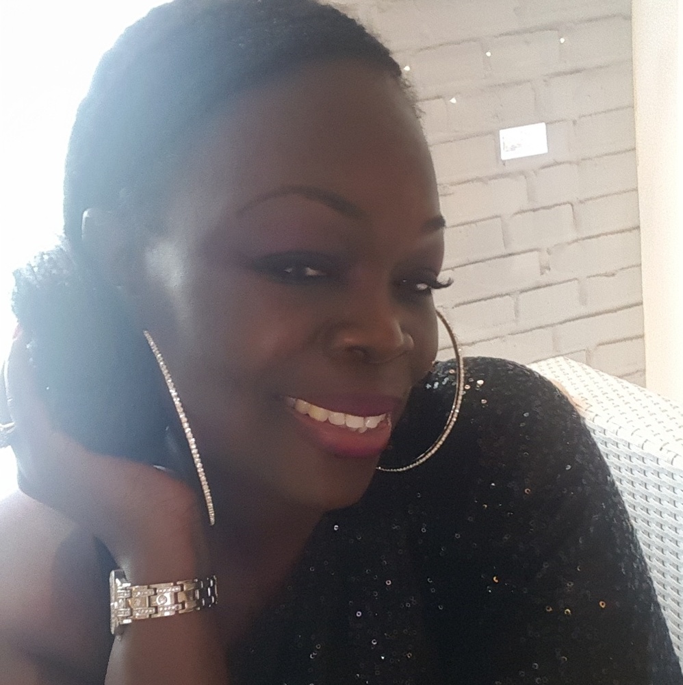 Meet your Posher, Philicia